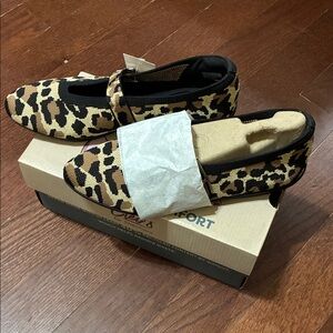 Skechers Leopard Print Flats